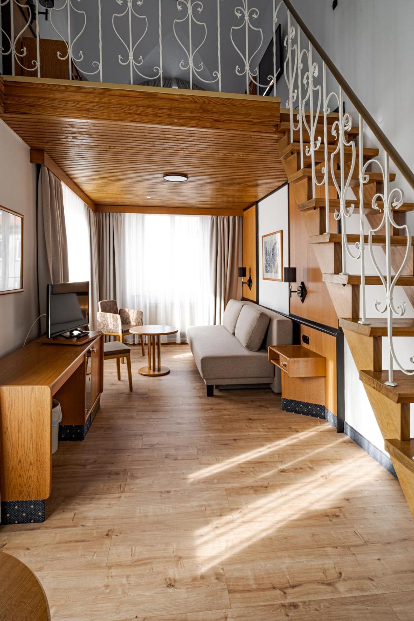 Hotel Goldener Hirsch 카우프보이렌 외부 사진