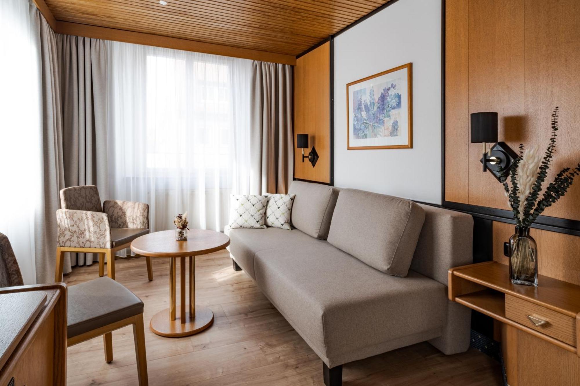 Hotel Goldener Hirsch 카우프보이렌 외부 사진
